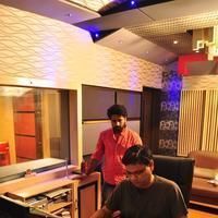 C. Sathya - Madhu Maadhu Soothu Movie Song Recording Pictures | Picture 779058